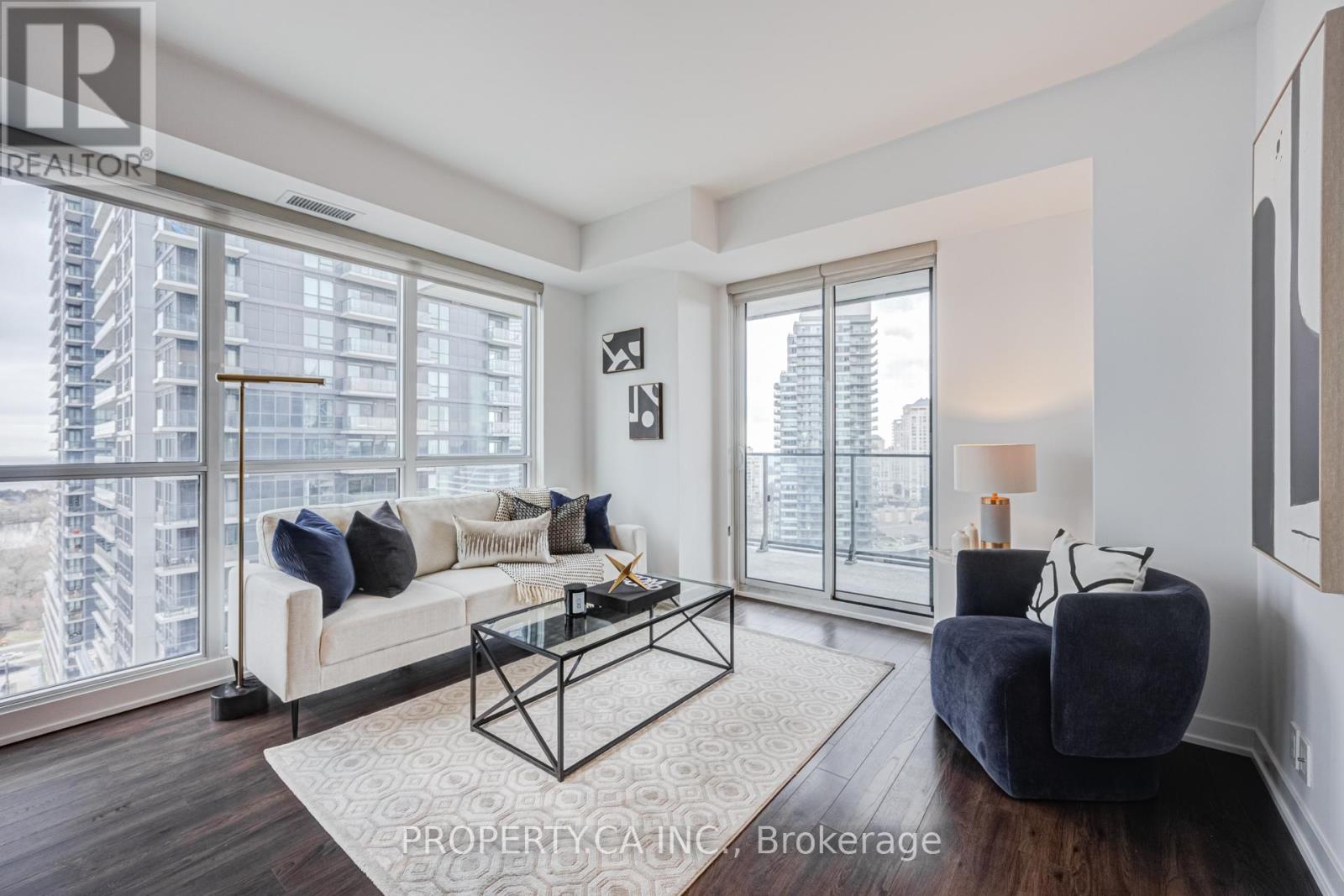 1501 - 10 Park Lawn Road, Toronto, Ontario  M8V 0H9 - Photo 3 - W12994876