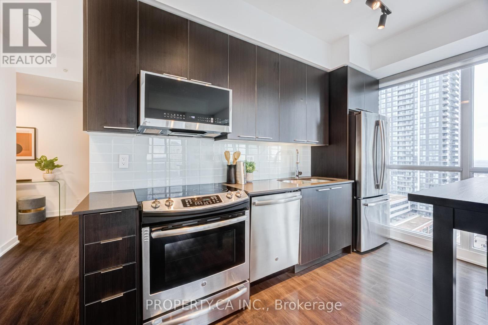 1501 - 10 Park Lawn Road, Toronto, Ontario  M8V 0H9 - Photo 7 - W12994876