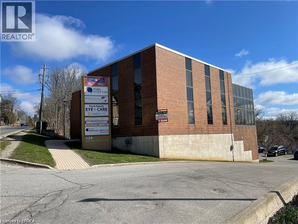 139 GRAND RIVER Street N Unit# 102, paris, Ontario