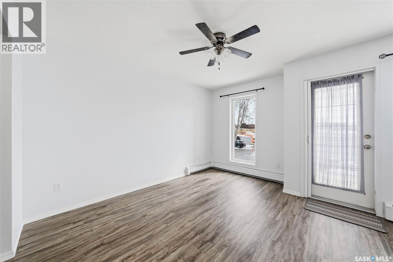 212 305 34th Street W, Prince Albert, Saskatchewan  S6V 8B8 - Photo 15 - SK032846