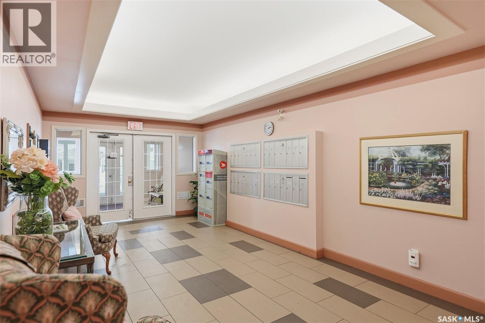 212 305 34th Street W, Prince Albert, Saskatchewan  S6V 8B8 - Photo 3 - SK032846