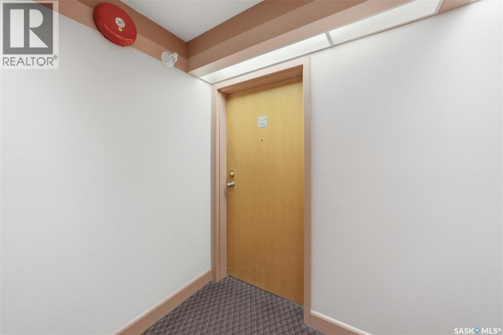 212 305 34th Street W, Prince Albert, Saskatchewan  S6V 8B8 - Photo 4 - SK032846