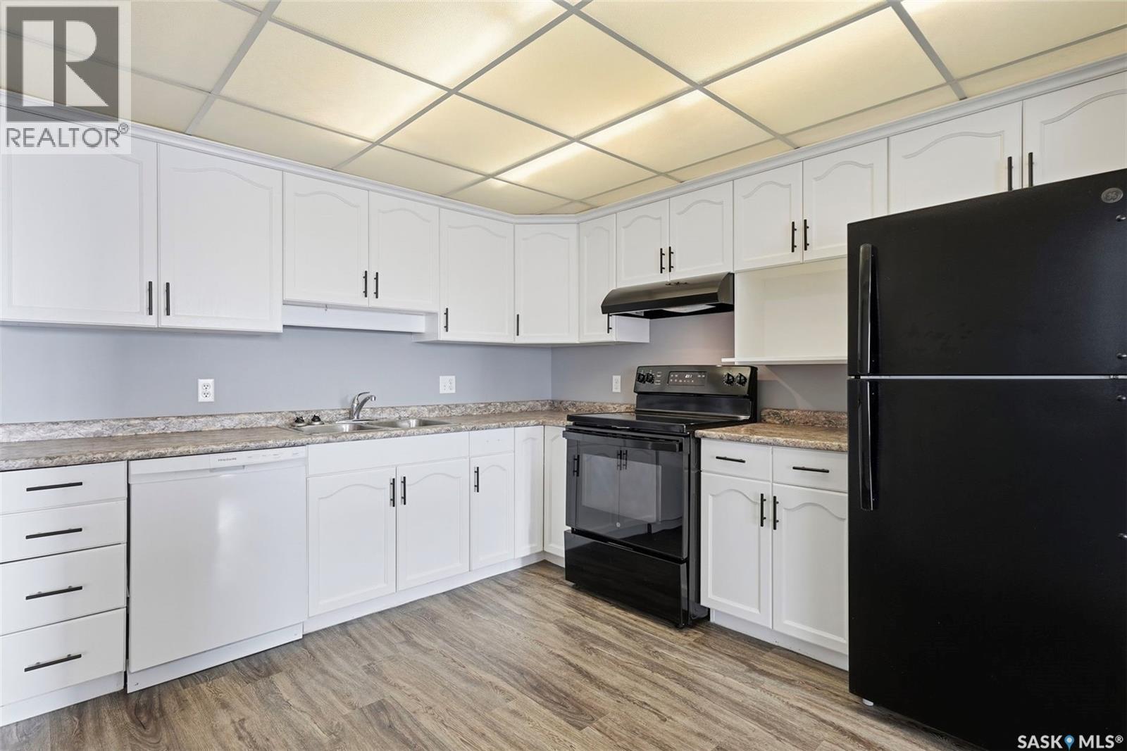 212 305 34th Street W, Prince Albert, Saskatchewan  S6V 8B8 - Photo 8 - SK032846