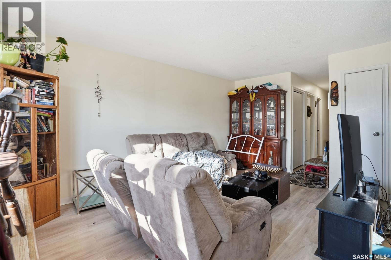 2123 Reynolds Street, Regina, Saskatchewan  S4N 3N2 - Photo 10 - SK032827