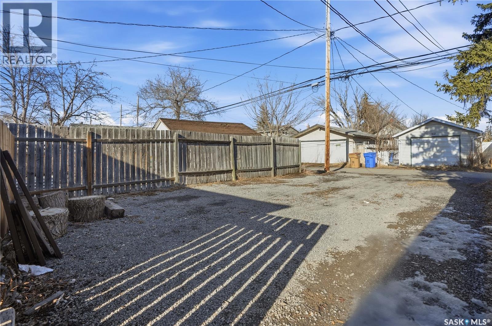 2123 Reynolds Street, Regina, Saskatchewan  S4N 3N2 - Photo 41 - SK032827