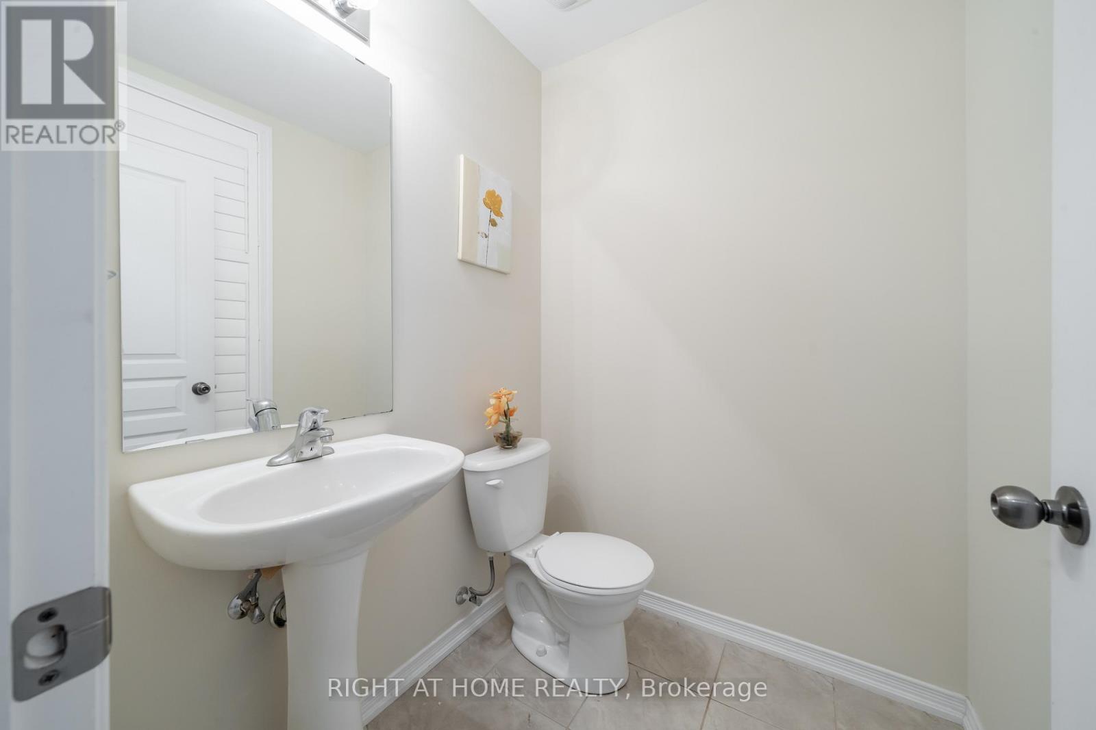 148 Whitwell Way, Hamilton, Ontario  L0R 1C0 - Photo 5 - X12994658