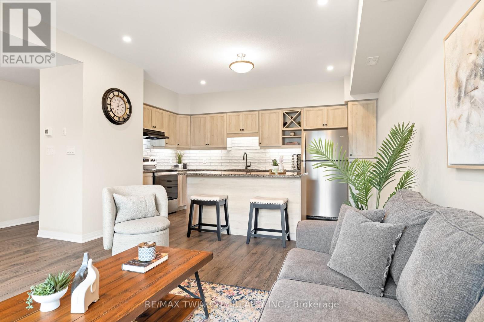 1574 Fischer Hallman Road, Kitchener, Ontario  N2R 0R7 - Photo 12 - X12994662