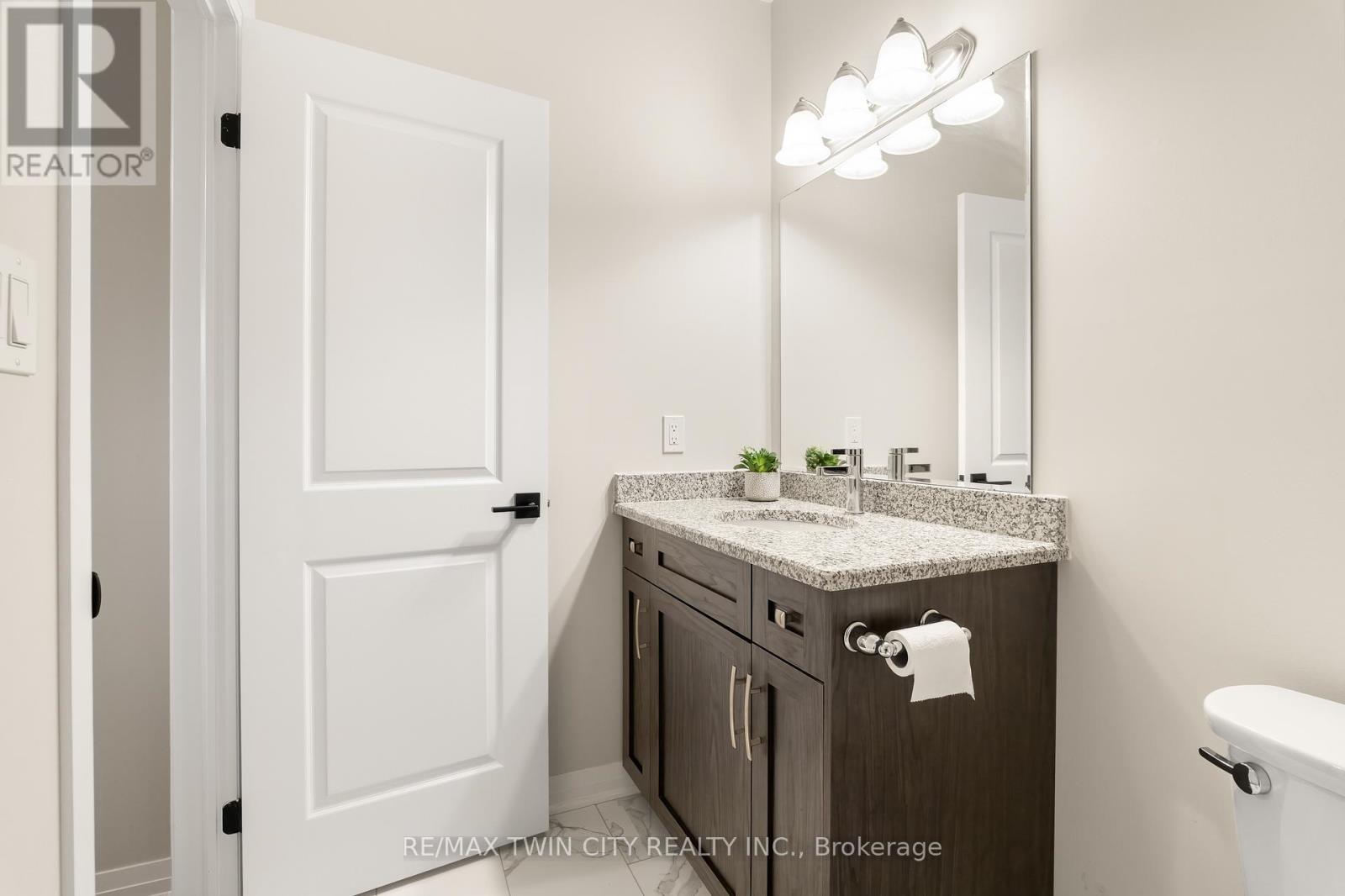 1574 Fischer Hallman Road, Kitchener, Ontario  N2R 0R7 - Photo 38 - X12994662