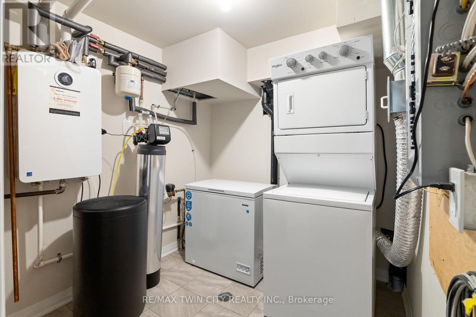 1574 Fischer Hallman Road, Kitchener, Ontario  N2R 0R7 - Photo 39 - X12994662