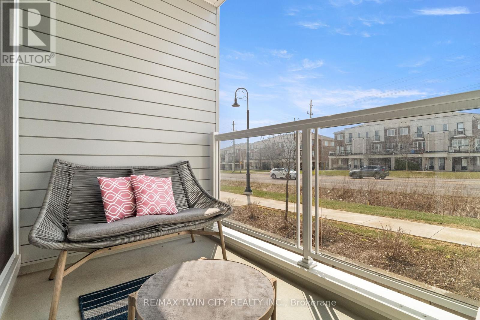 1574 Fischer Hallman Road, Kitchener, Ontario  N2R 0R7 - Photo 6 - X12994662