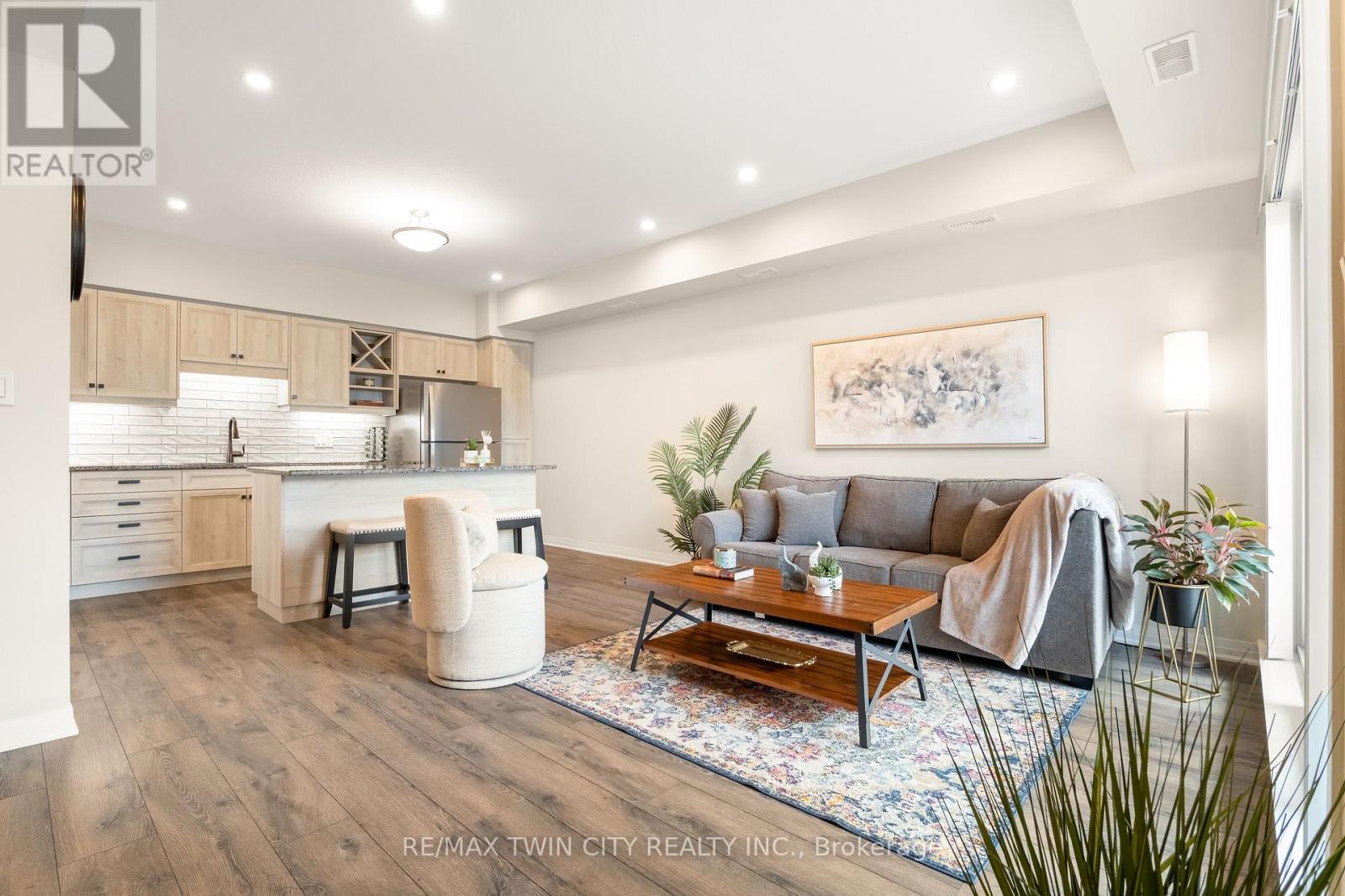 1574 Fischer Hallman Road, Kitchener, Ontario  N2R 0R7 - Photo 9 - X12994662