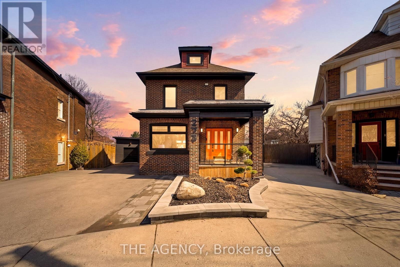 273 STINSON CRESCENT, Hamilton, Ontario