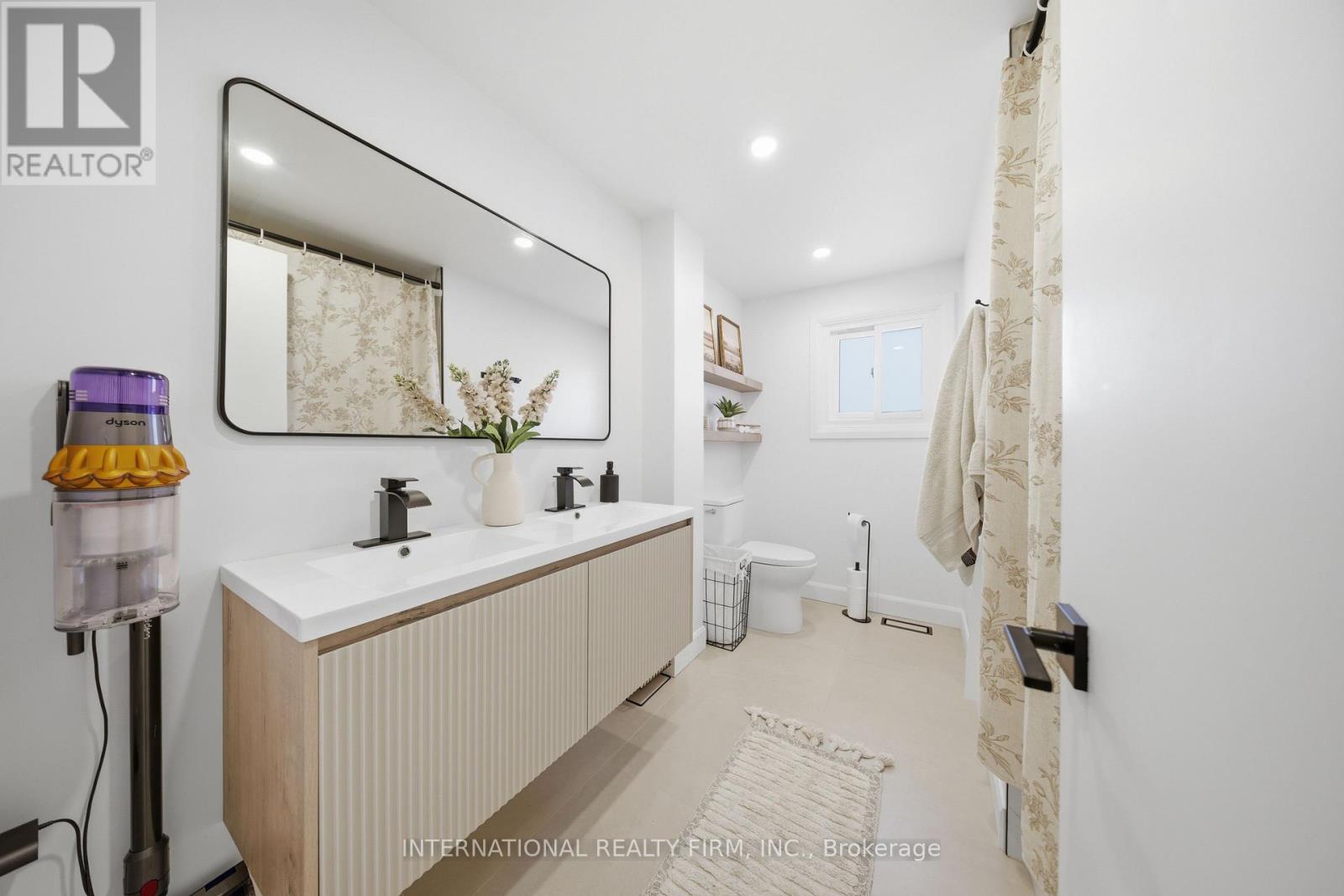 28 Debby Crescent, Brantford, Ontario  N3R 7A4 - Photo 17 - X12994692