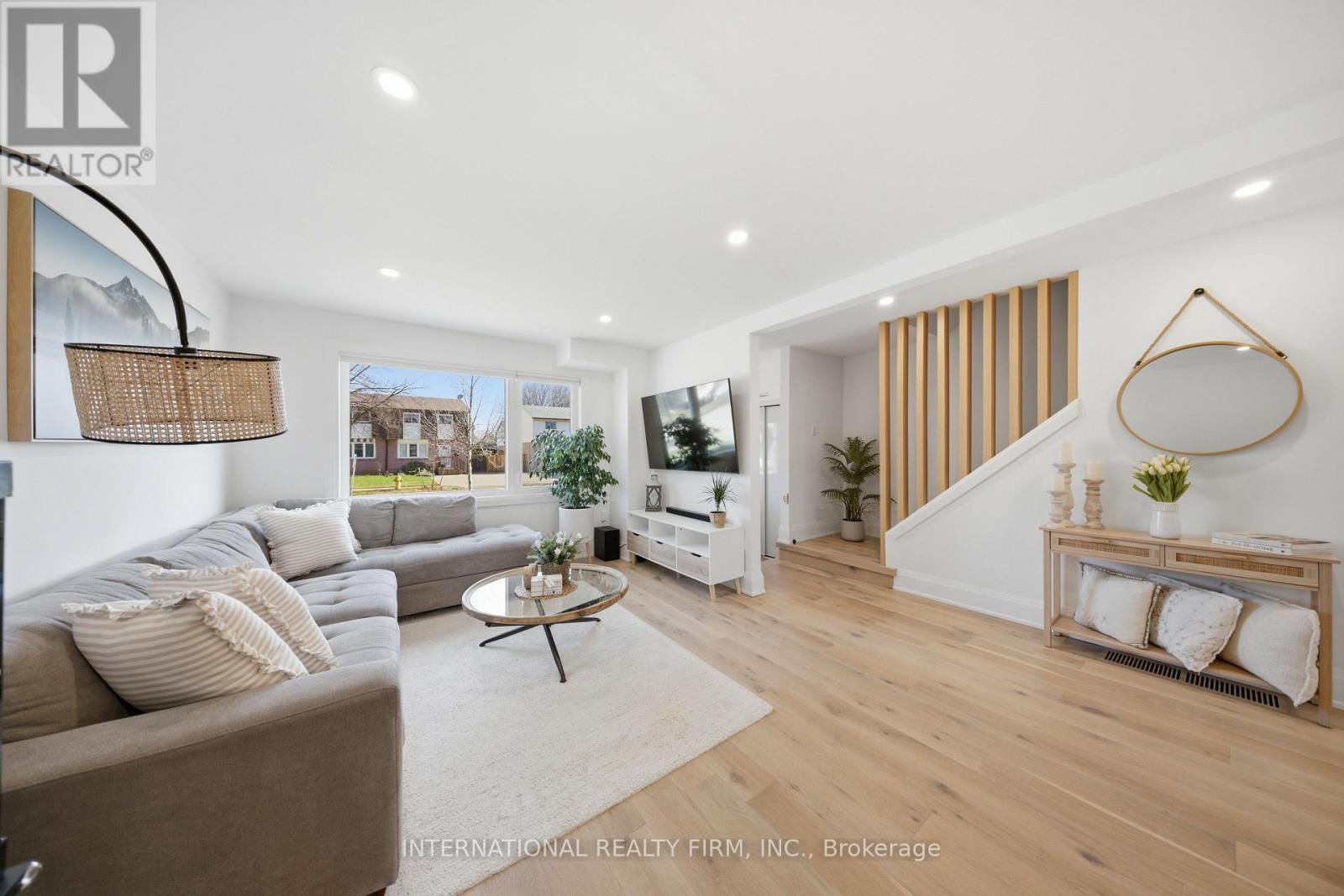 28 Debby Crescent, Brantford, Ontario  N3R 7A4 - Photo 6 - X12994692