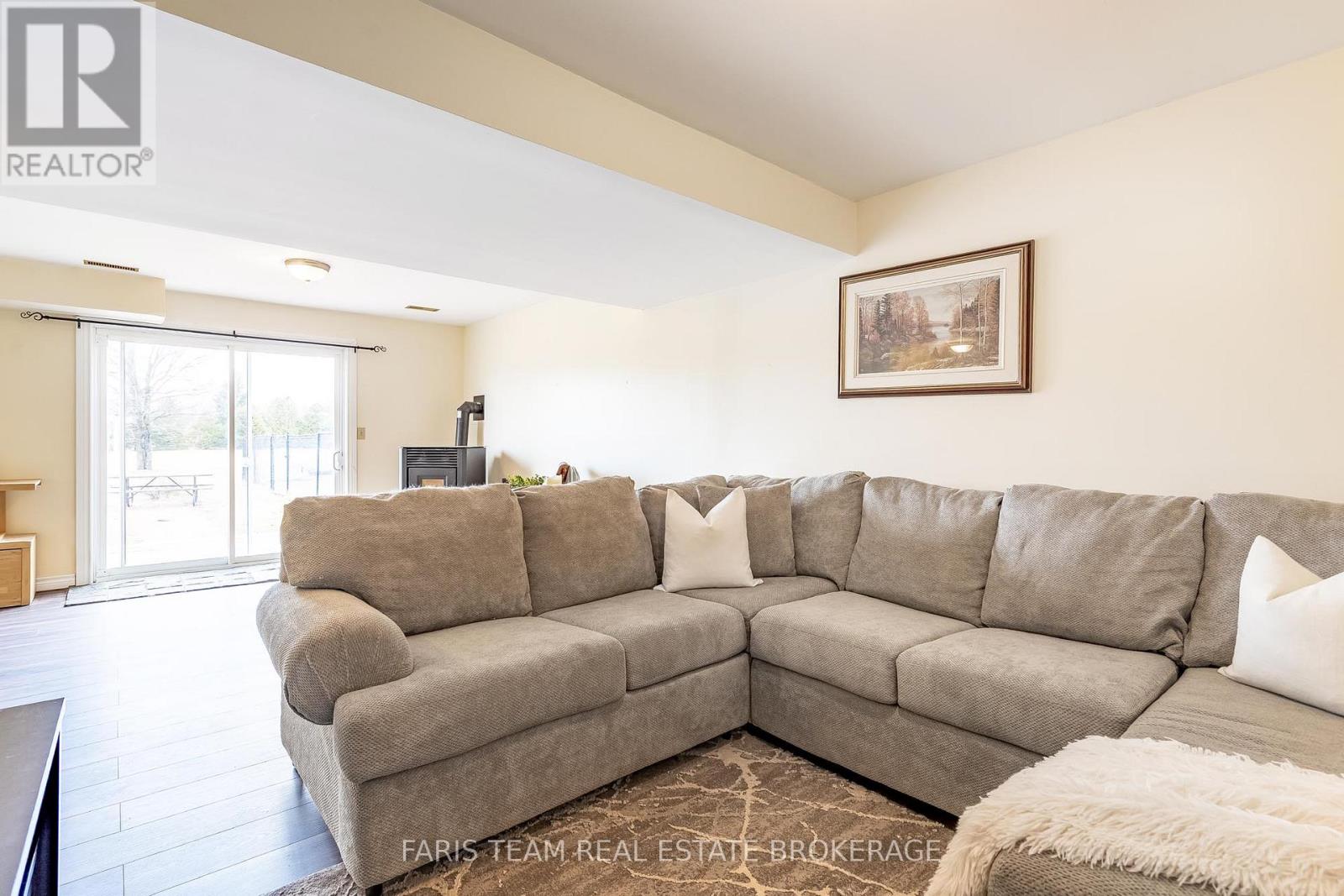 157 Brewster Lake Road, Grey Highlands, Ontario N0C 1M0 - Photo 20 - X12994786