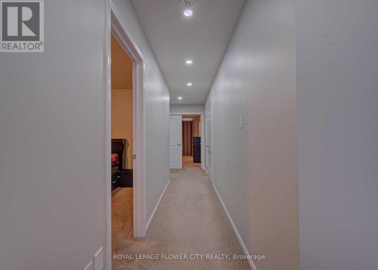 20 Munro Circle, Brantford, Ontario  N3T 0R2 - Photo 24 - X12994874