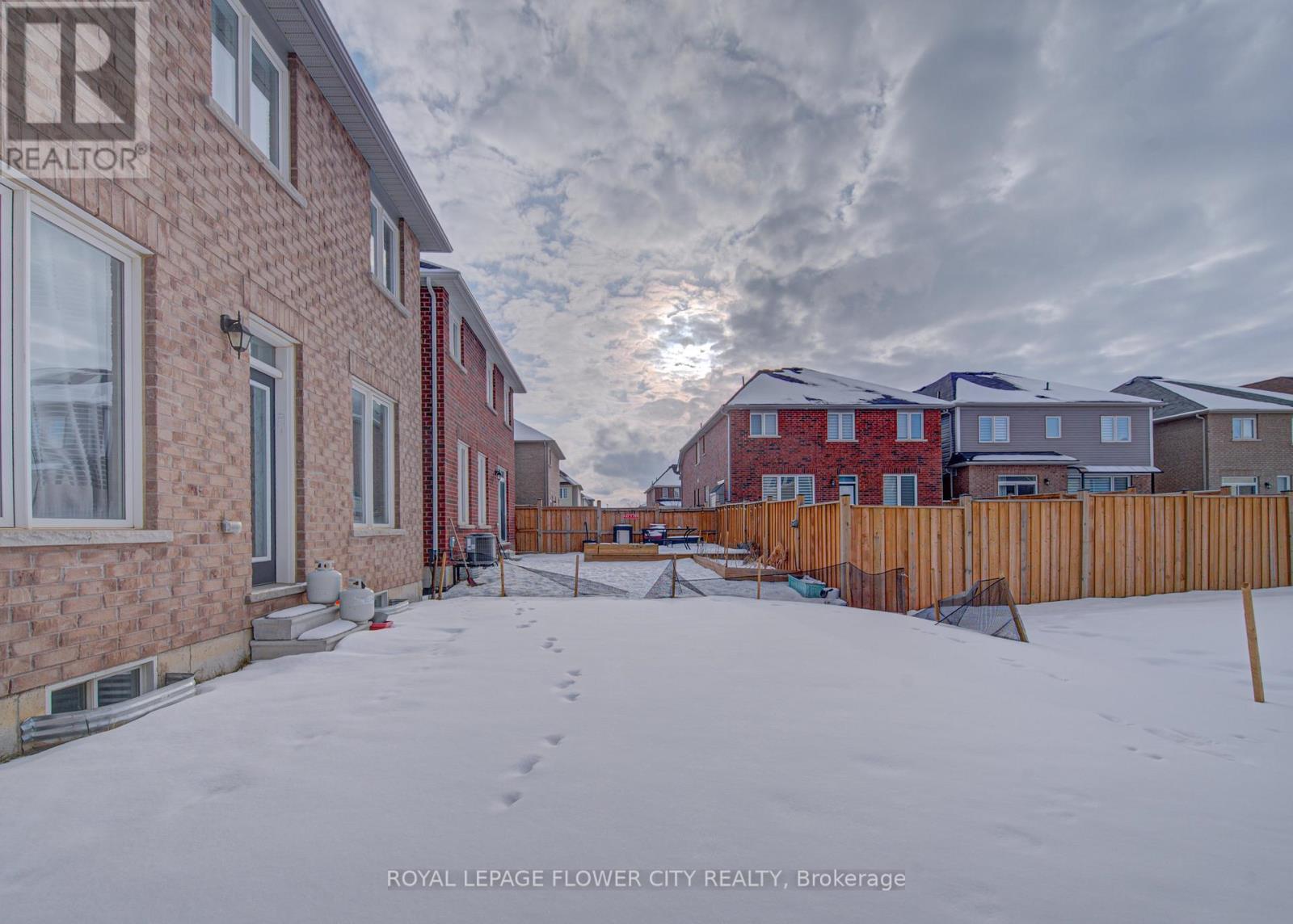 20 Munro Circle, Brantford, Ontario  N3T 0R2 - Photo 42 - X12994874