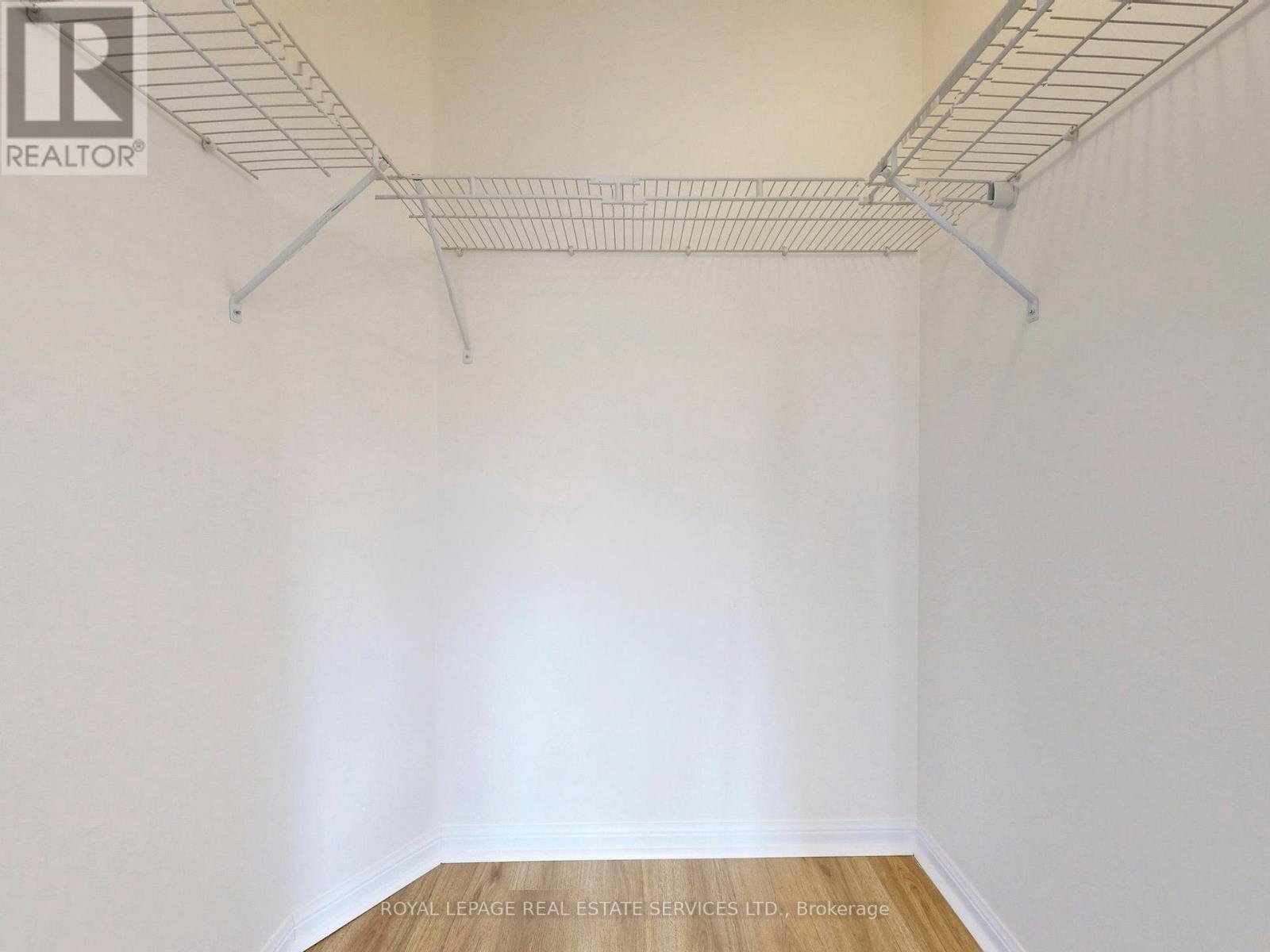 918 Nadalin Heights, Milton, Ontario  L9T 8R1 - Photo 27 - W12994648