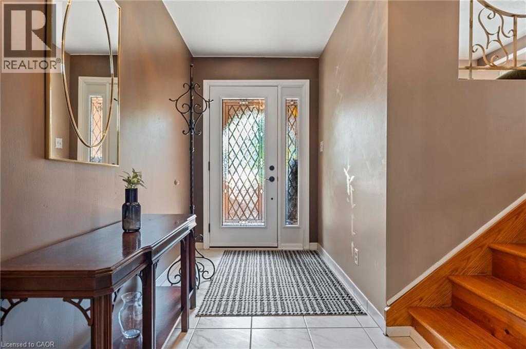 299 Eastdale Boulevard, Stoney Creek, Ontario  L8E 3W9 - Photo 3 - 40803090