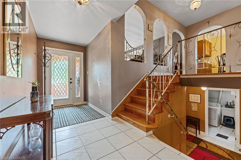 299 Eastdale Boulevard, Stoney Creek, Ontario  L8E 3W9 - Photo 5 - 40803090