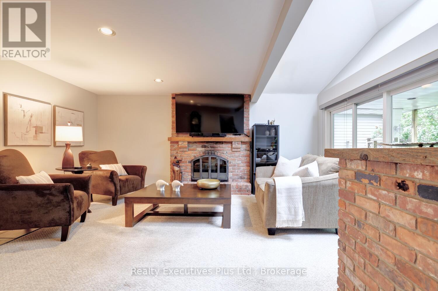 322 Pine Avenue, Oakville, Ontario  L6J 2J9 - Photo 13 - W12994980