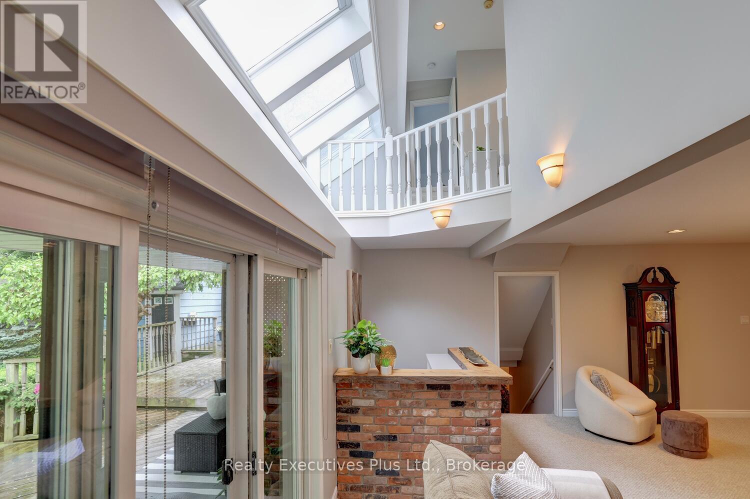 322 Pine Avenue, Oakville, Ontario  L6J 2J9 - Photo 14 - W12994980