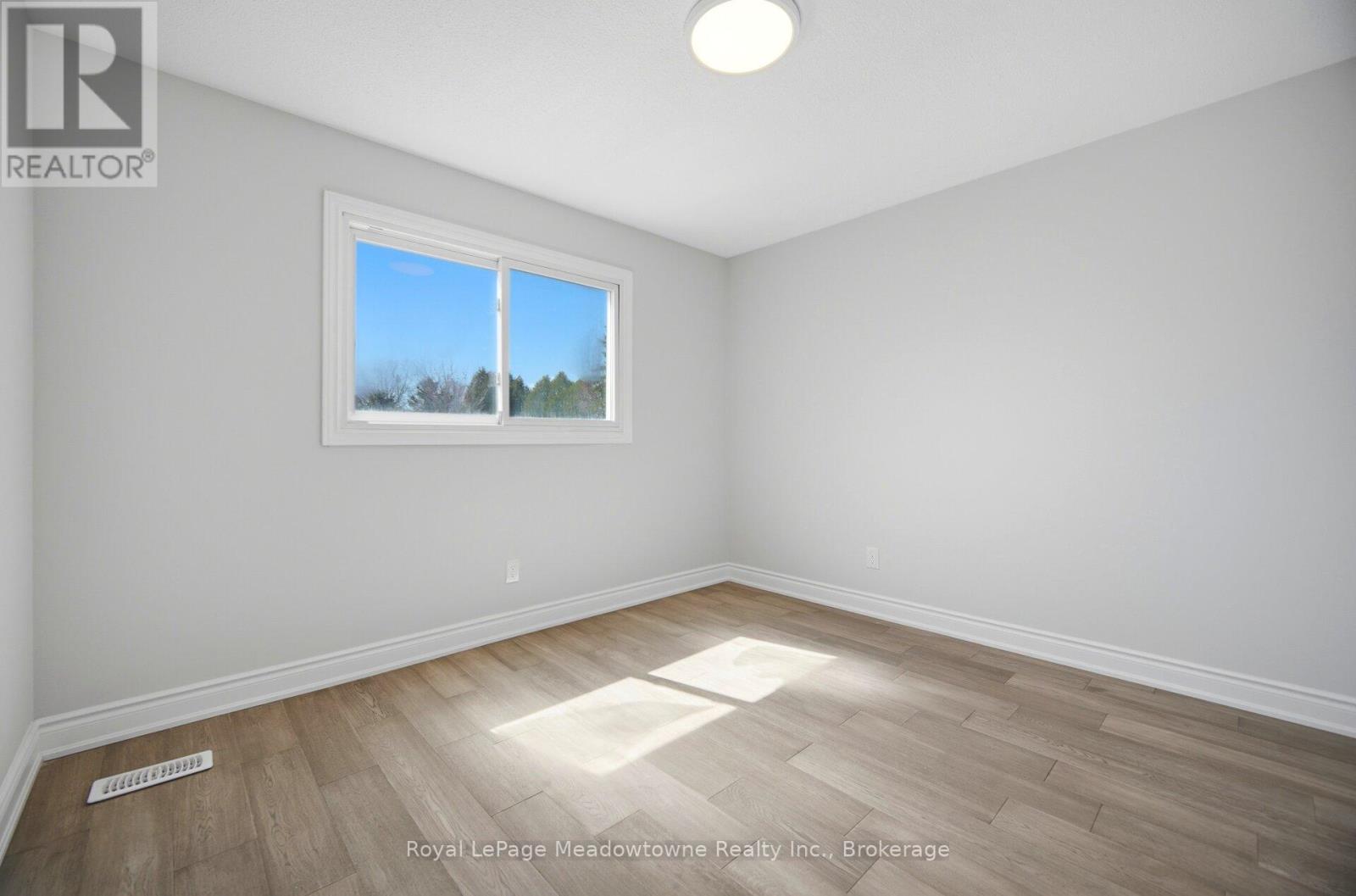 680 Raglan Street, Minto, Ontario  N0G 2P0 - Photo 19 - X12994952