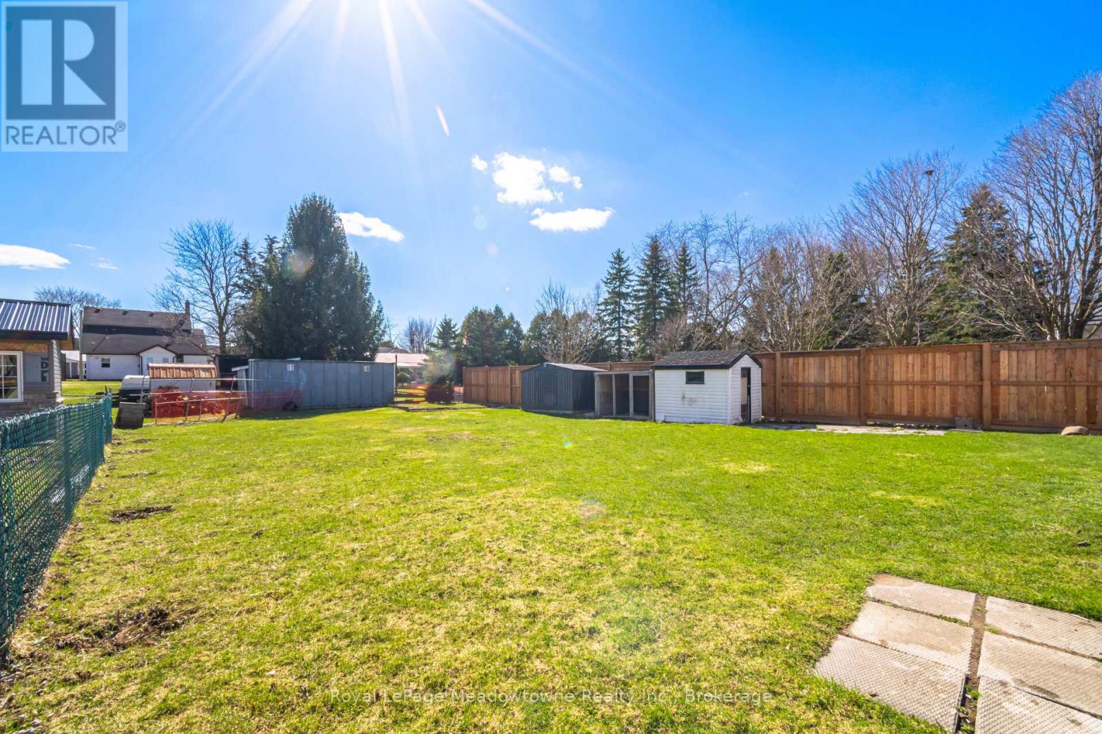 680 Raglan Street, Minto, Ontario  N0G 2P0 - Photo 35 - X12994952