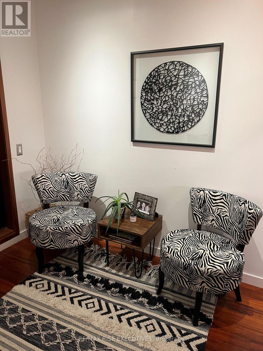 32 Regal Road, Toronto, Ontario  M6H 2J7 - Photo 24 - C12995066