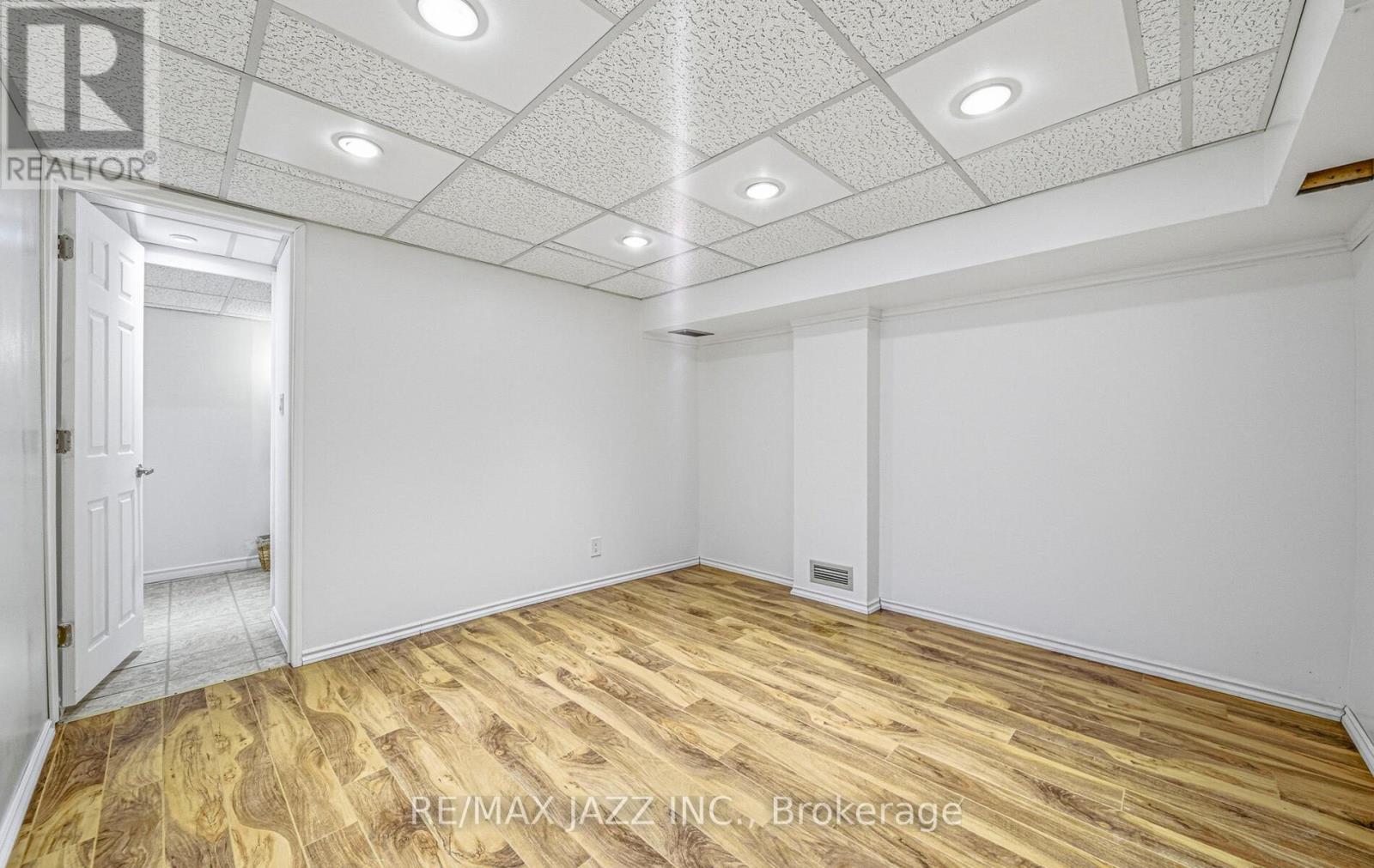 1367 Garvolin Avenue, Pickering, Ontario L1W 1J5 - Photo 21 - E12994990