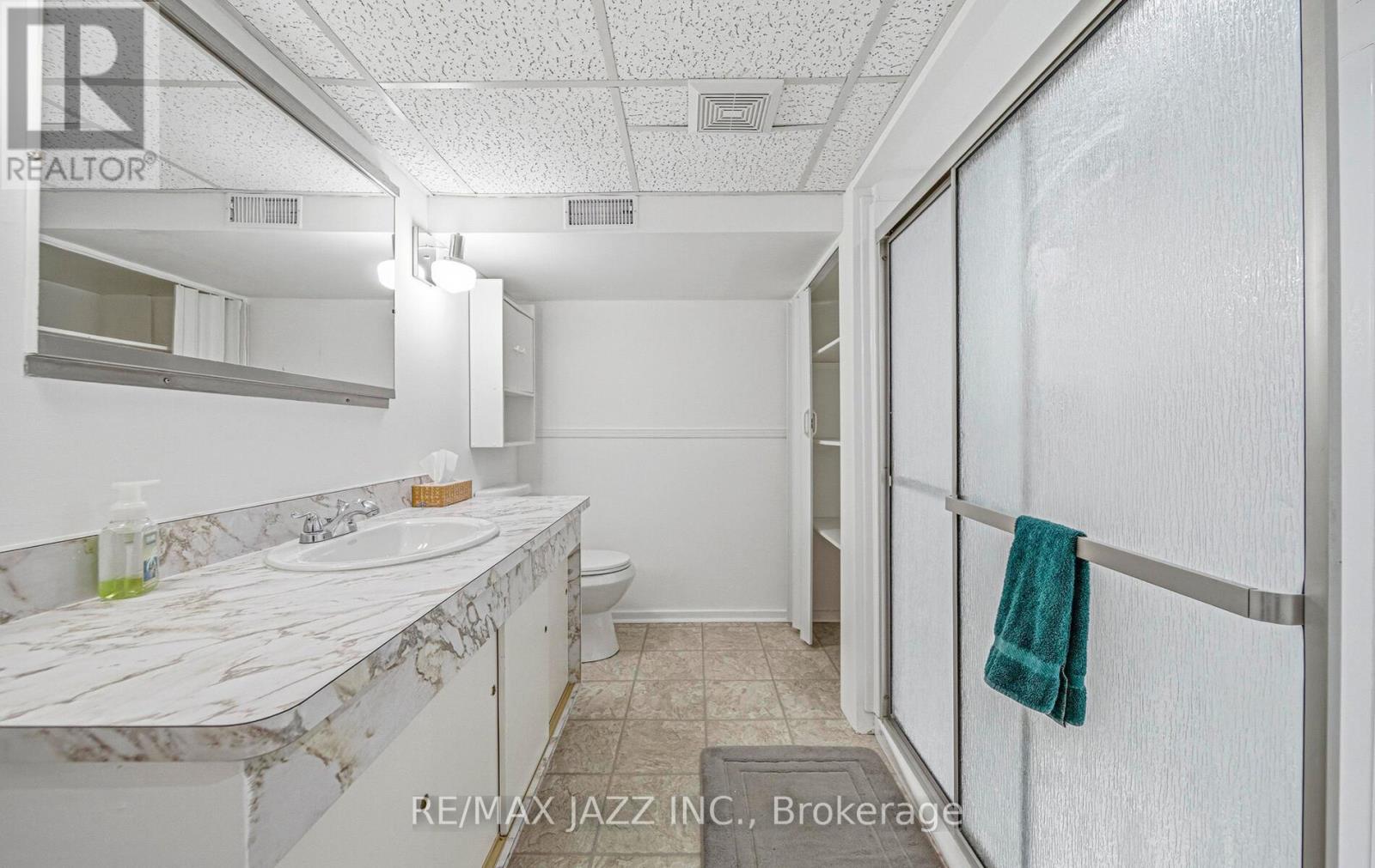 1367 Garvolin Avenue, Pickering, Ontario L1W 1J5 - Photo 23 - E12994990