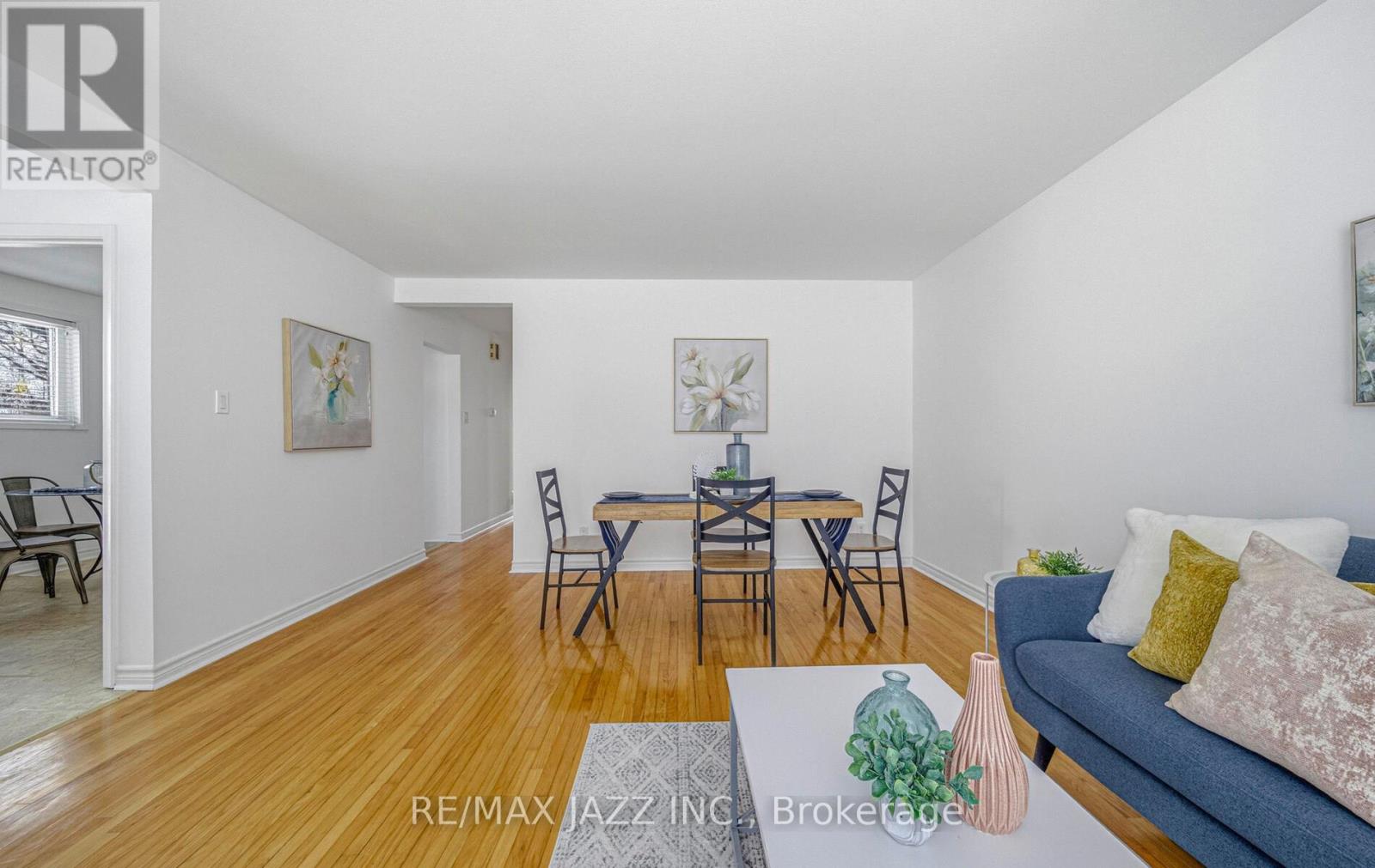 1367 Garvolin Avenue, Pickering, Ontario L1W 1J5 - Photo 8 - E12994990