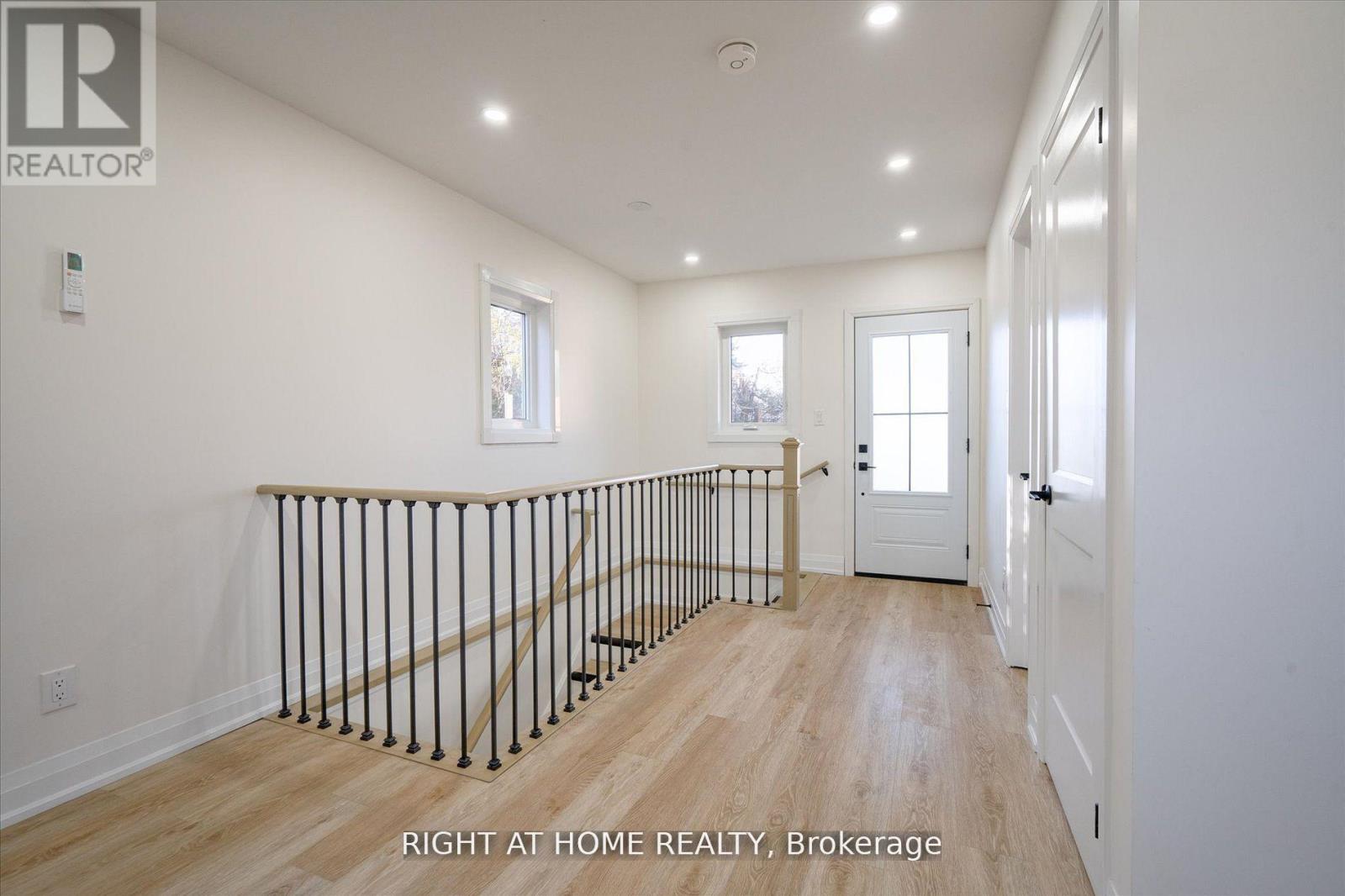 809 Helen Crescent, Pickering, Ontario  L1W 1V1 - Photo 7 - E12995192