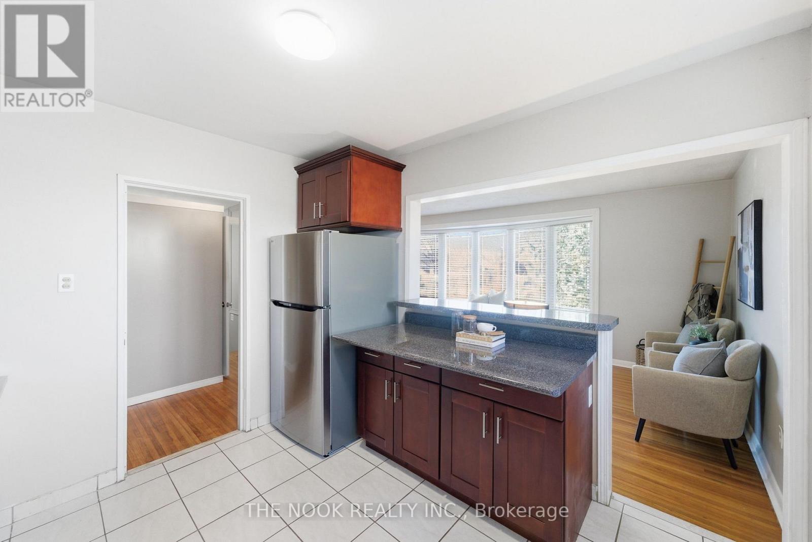 1005 Centre Street N, Whitby, Ontario  L1N 4V4 - Photo 12 - E12995194