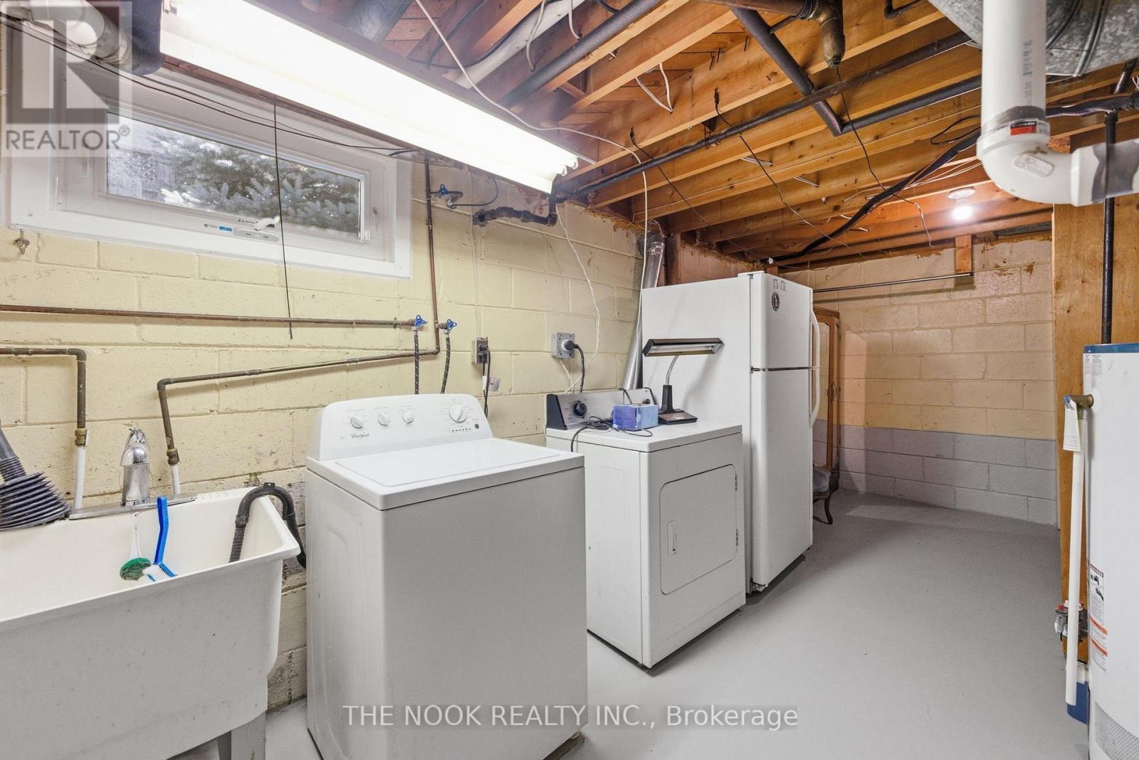 1005 Centre Street N, Whitby, Ontario  L1N 4V4 - Photo 31 - E12995194