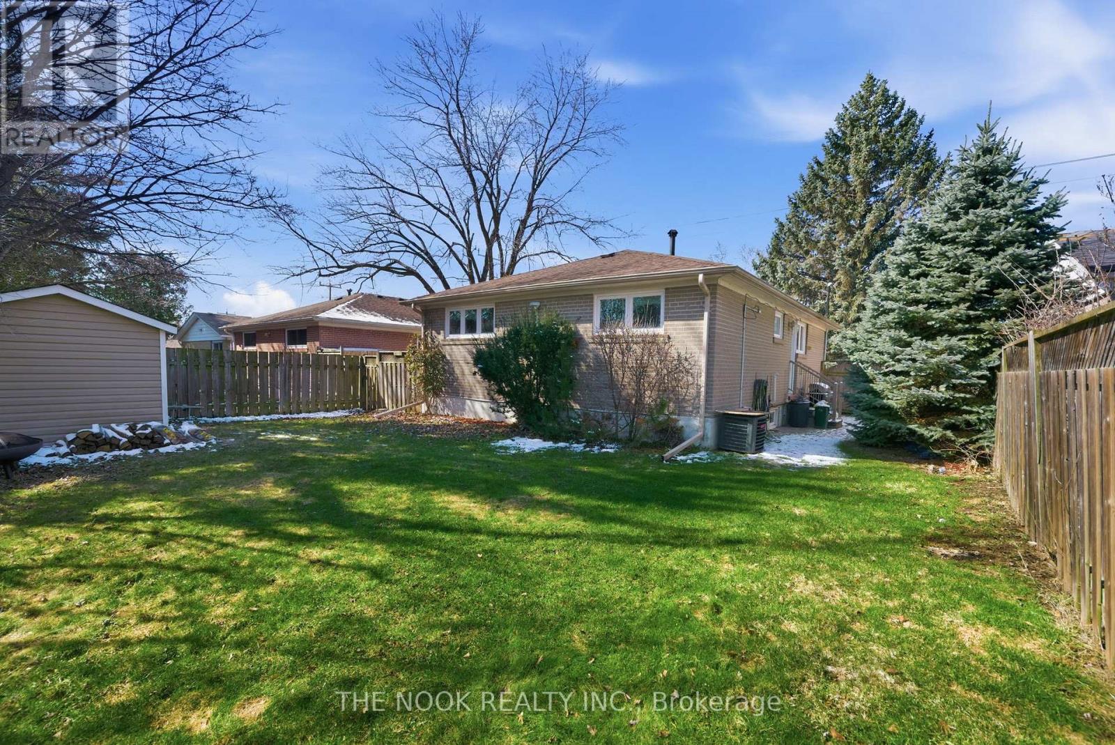 1005 Centre Street N, Whitby, Ontario  L1N 4V4 - Photo 37 - E12995194