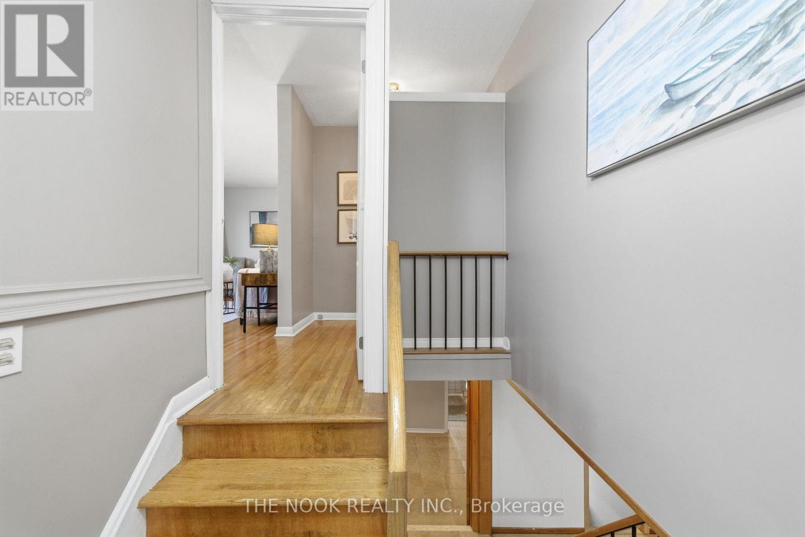 1005 Centre Street N, Whitby, Ontario  L1N 4V4 - Photo 4 - E12995194