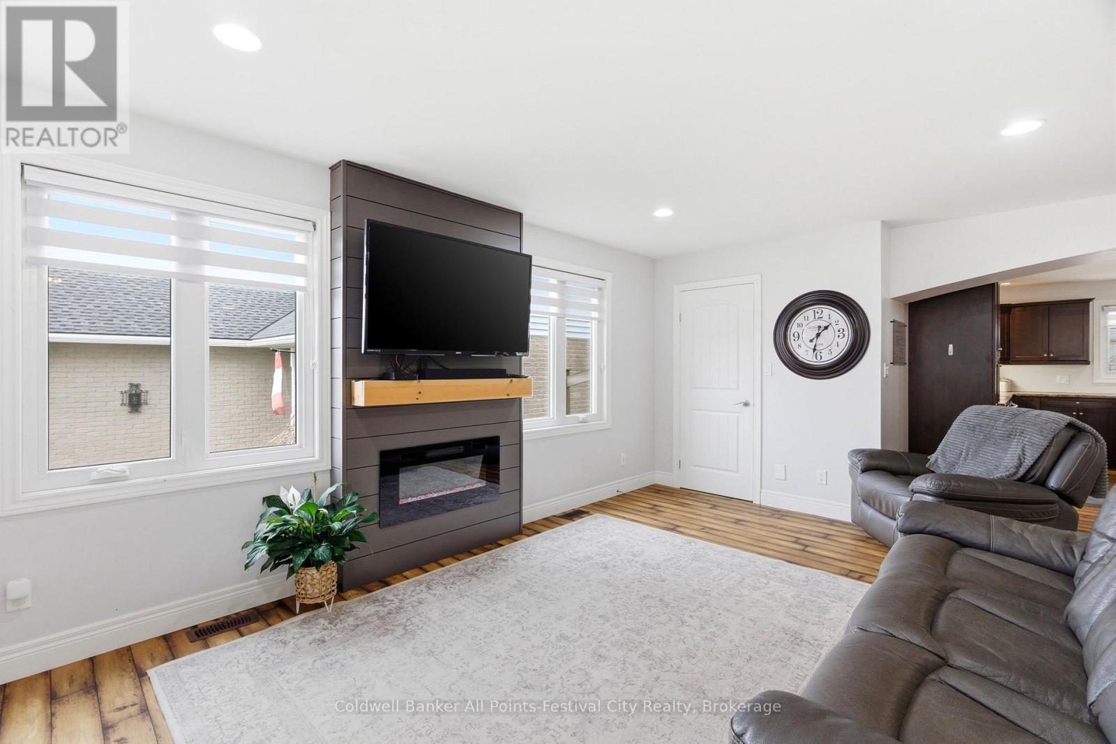 91 Park Street, Goderich, Ontario N7A 1K9 - Photo 10 - X12995028