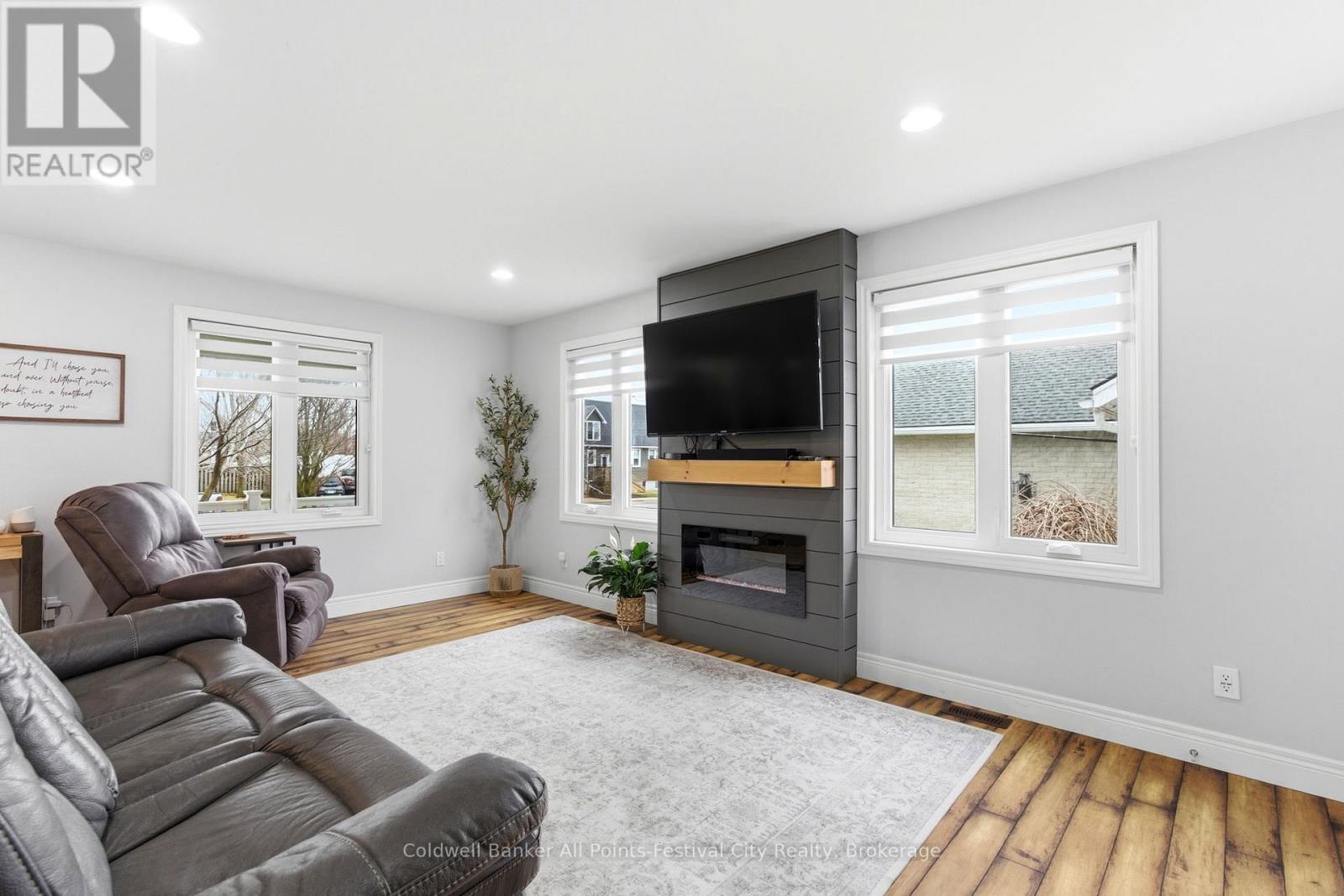 91 Park Street, Goderich, Ontario N7A 1K9 - Photo 11 - X12995028