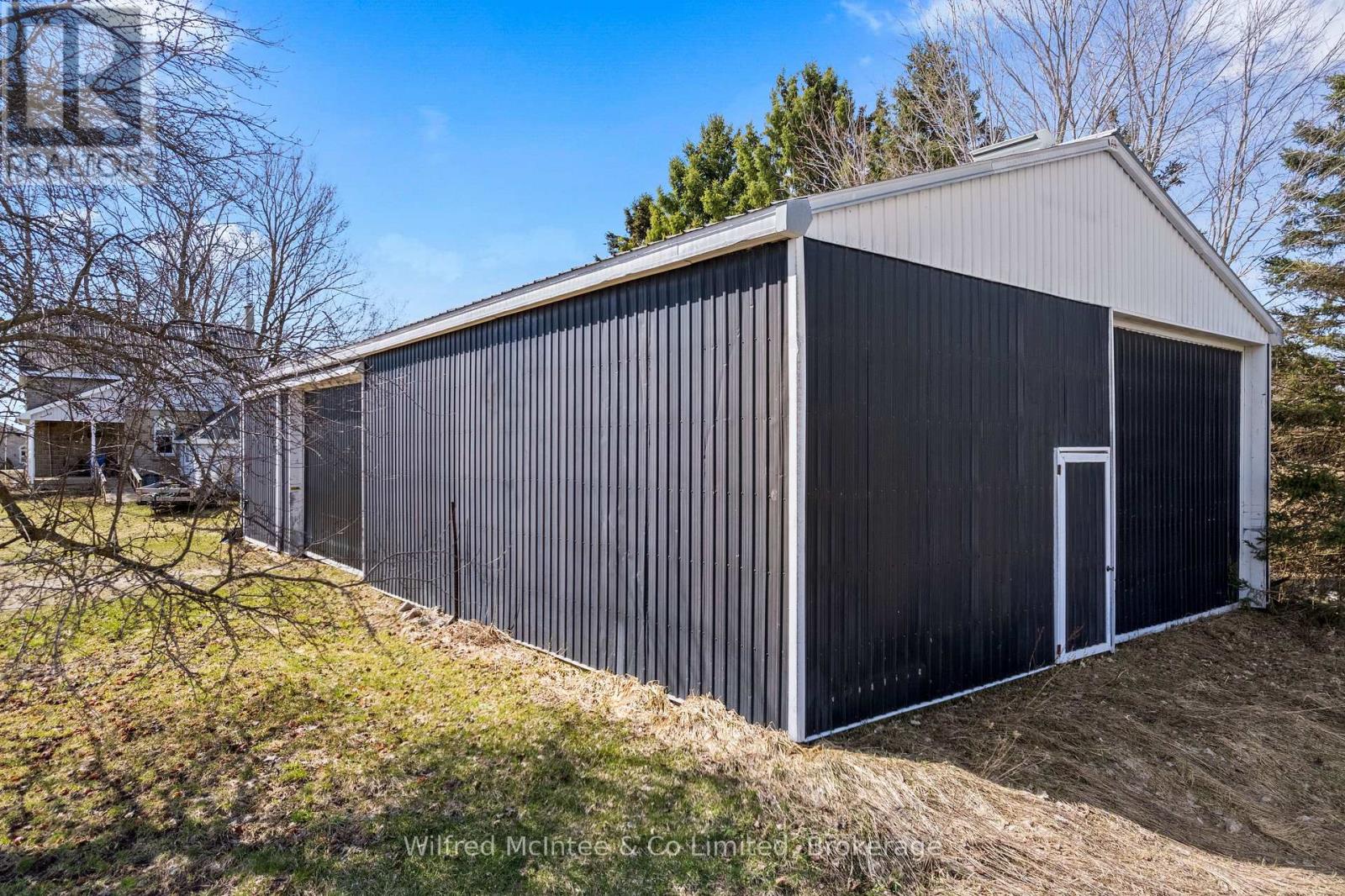 173987 Mulock Road, West Grey, Ontario  N0G 1S0 - Photo 35 - X12995074