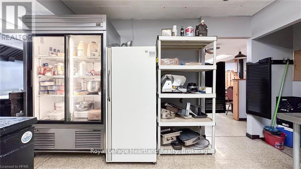 3064 Patrick Street, Howick, Ontario N0G 1V0 - Photo 6 - X12995162