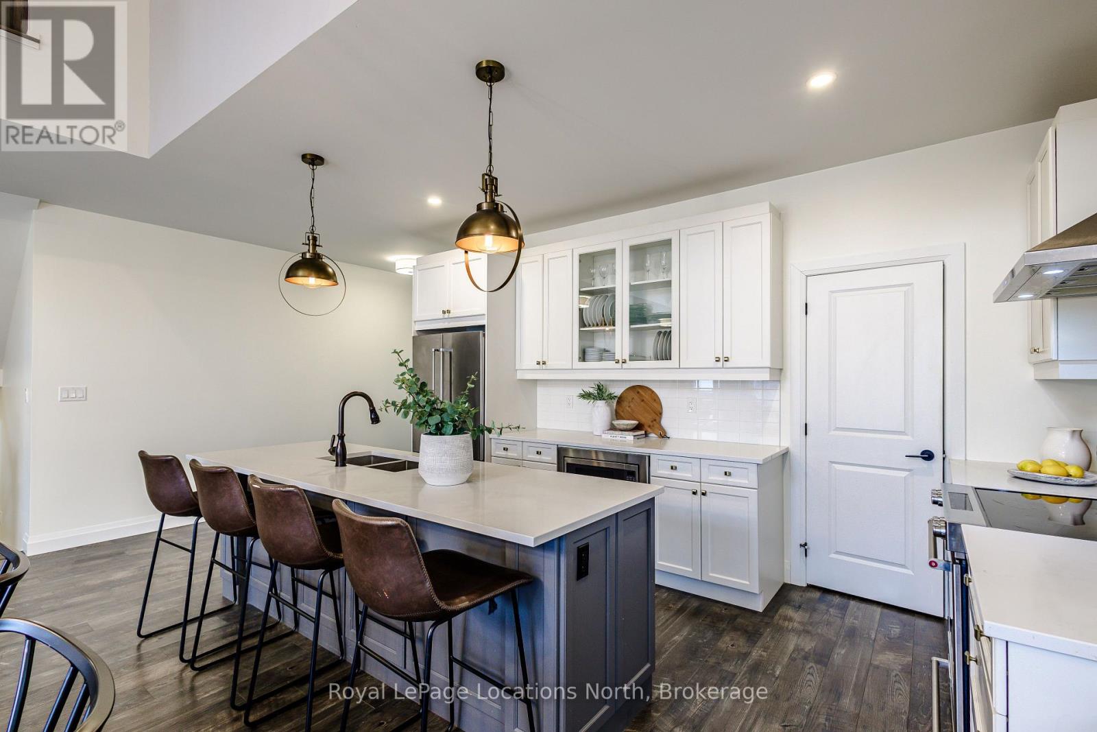 207 Yellow Birch Crescent, Blue Mountains, Ontario  L9Y 0Z3 - Photo 11 - X12995204