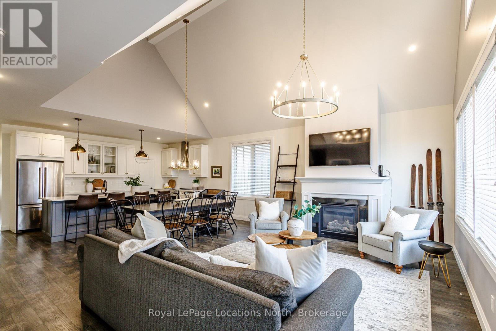 207 Yellow Birch Crescent, Blue Mountains, Ontario  L9Y 0Z3 - Photo 4 - X12995204