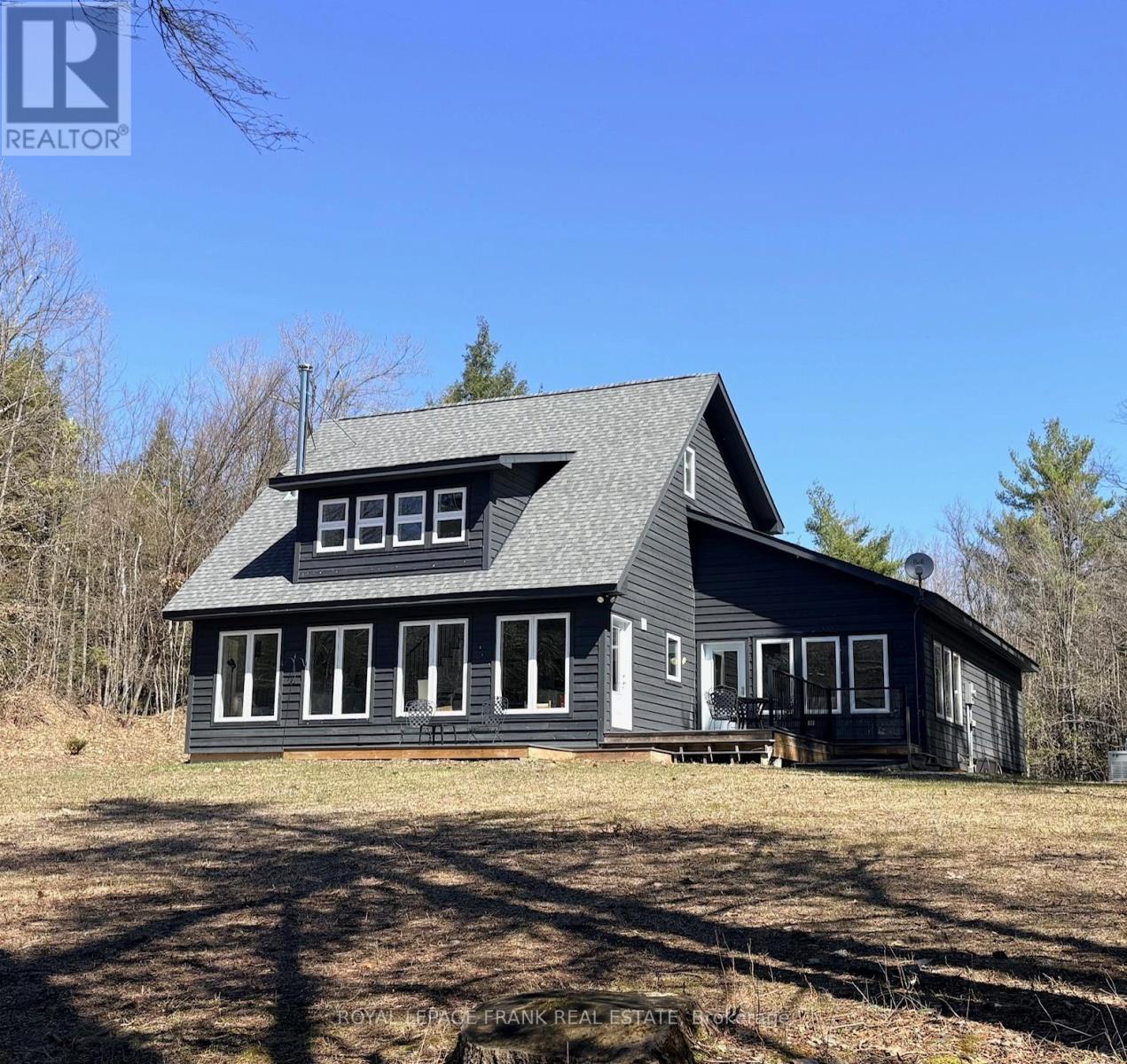 299 Fire Route 10a, North Kawartha, Ontario  K0L 3G0 - Photo 5 - X12995100