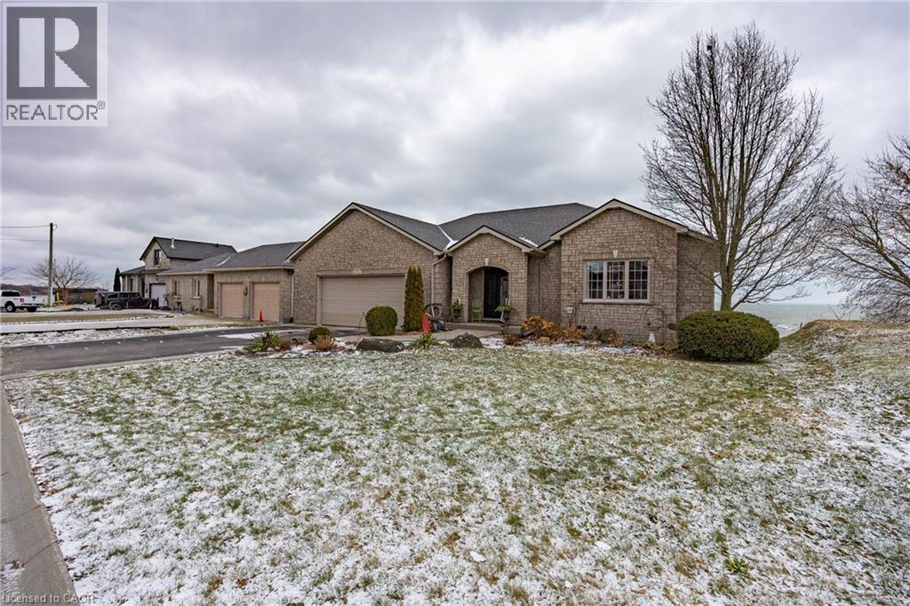 140 Brown Street, Port Dover, Ontario  N0A 1N7 - Photo 2 - 40820400