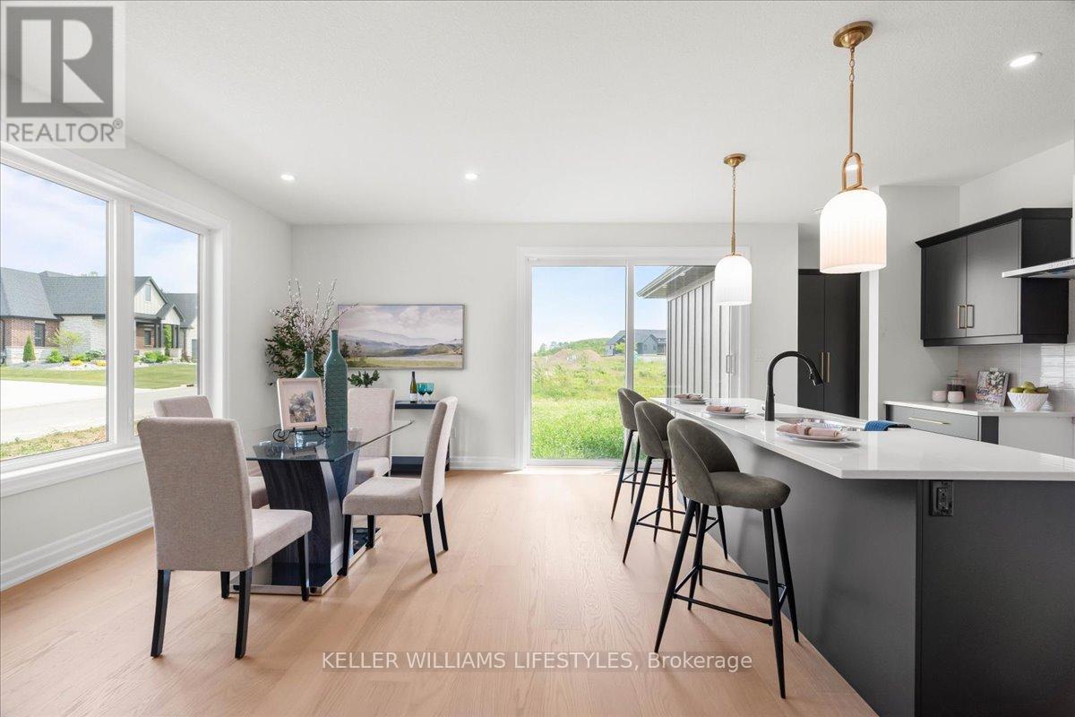 39 East Glen Drive, Lambton Shores, Ontario  N0M 1B0 - Photo 13 - X12994926