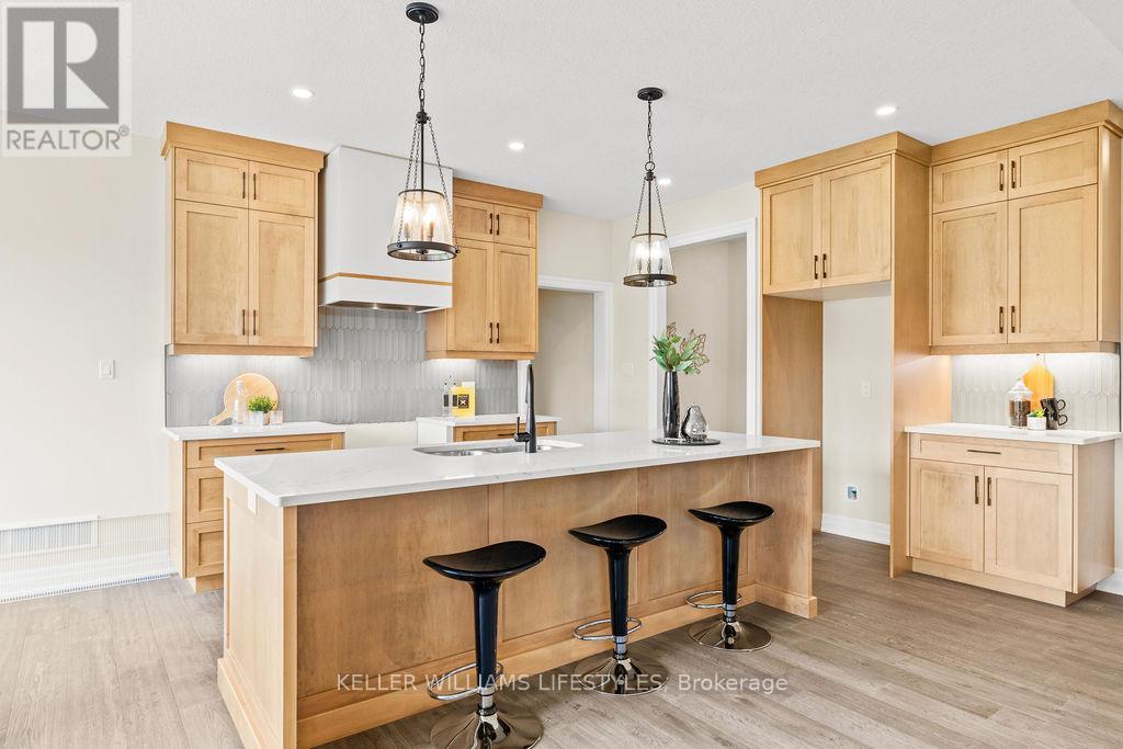 52 East Glen Drive, Lambton Shores, Ontario  N0M 1B0 - Photo 14 - X12994934