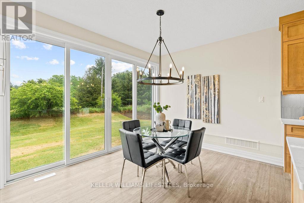 52 East Glen Drive, Lambton Shores, Ontario  N0M 1B0 - Photo 15 - X12994934