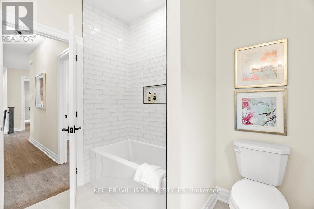 52 East Glen Drive, Lambton Shores, Ontario  N0M 1B0 - Photo 28 - X12994934