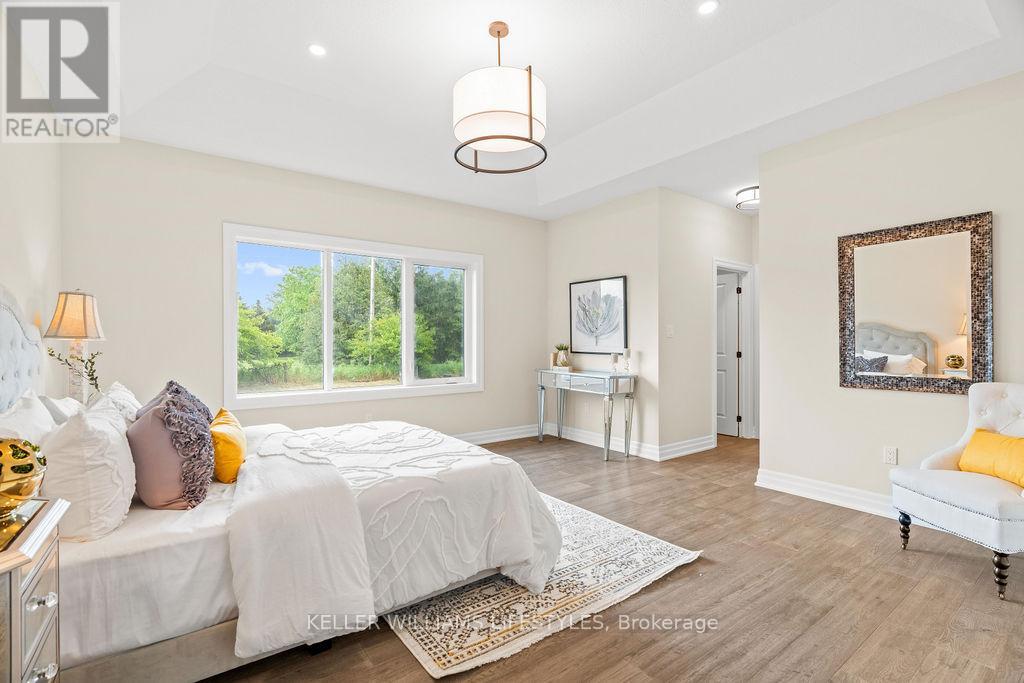 52 East Glen Drive, Lambton Shores, Ontario  N0M 1B0 - Photo 33 - X12994934